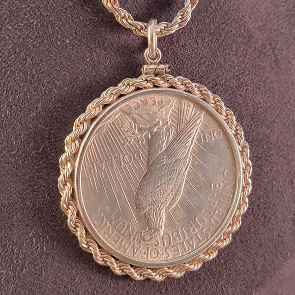1922 Peace Dollar Sterling Pendant 30" Rope Chain Necklace - Picture 4 of 8